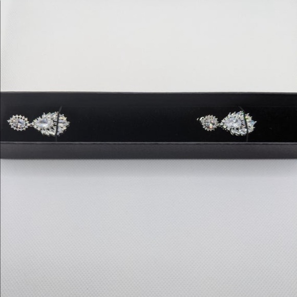 CZ White Gold Plated Water Drop Dangle Earrings. - Picture 4 of 6